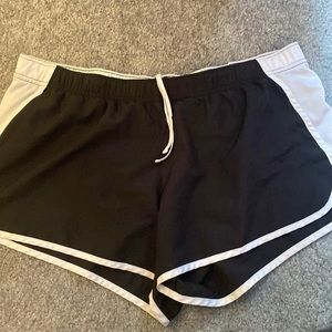 Xersion shorts